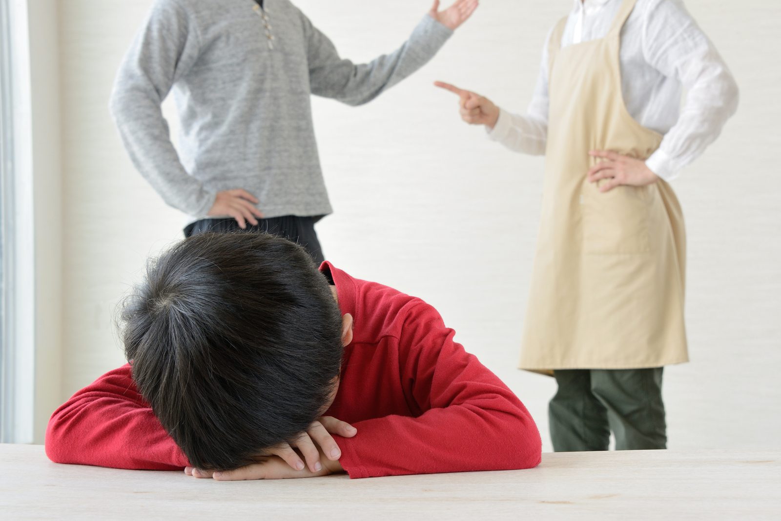 思い出と現実的な費用を分けて話す。家族会議で感情を整理するコツ